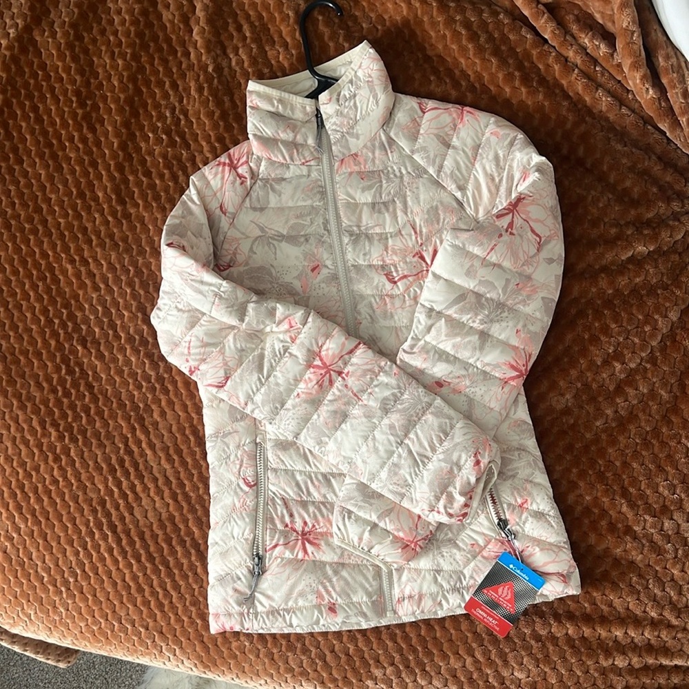 Columbia Women's Puffer Jacket - White and Pink